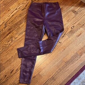 White House Black Market Runway Leggings in Deep Purple/Cranberry, NWT, 10